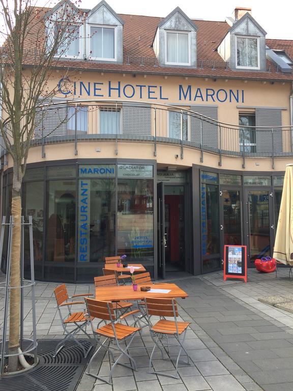 Cinehotel Maroni Hotel