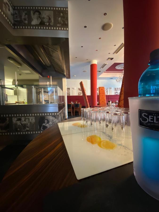 Cinehotel Maroni 3*